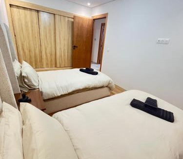 Tangier Apartamento | Heart Of Tangier Luxurious Spacious & Stylish Apartment 3 Bedrooms Just For Families Close to Marjane & Stade Ibn Batouta In Tangier