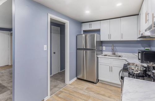 Towson Apartamento | Heart of Towson *Parking*Gym*Pool*Gym*Smart TV