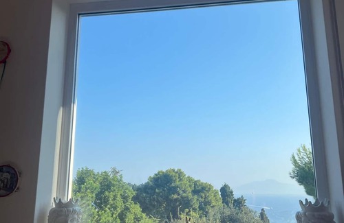 Capri Apartamento | Heartbreaking sea View House in Capri - Italy