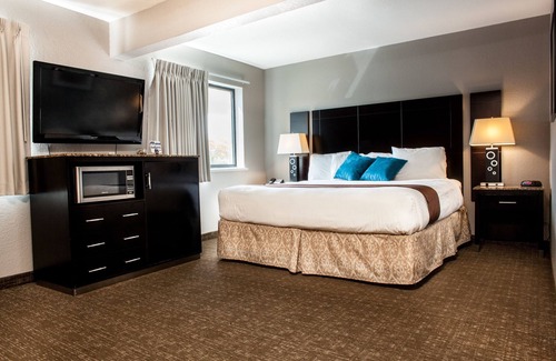 Coralville Hotel | Heartland Inn