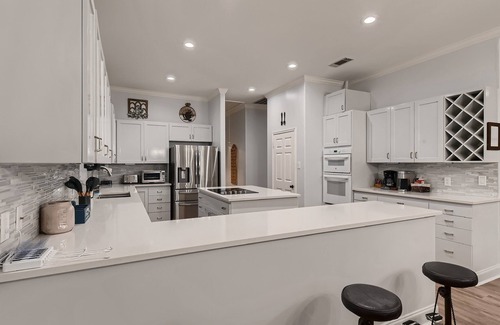 Spicewood Casa | Heated | Main House & Cottage
