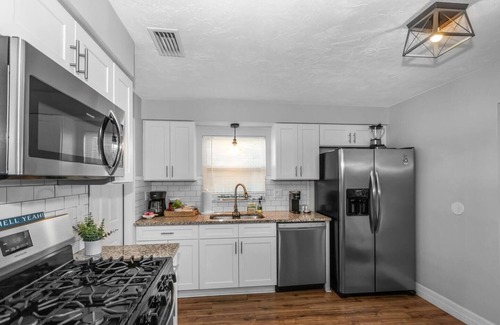 Clearwater Casa | Heated Pool | 2BD 2BA | Home near Beaches