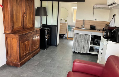 Alata Apartamento | Heated pool 4X8 5-seater Jacuzzi