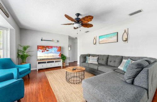 Walsingham Casa | Heated Pool - 8 min to beach - King Beds