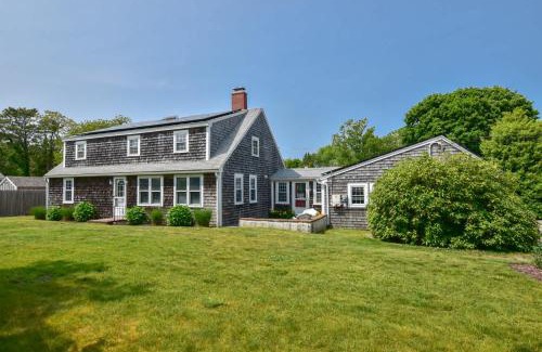 South Harwich Casa | Heated Pool AC 1 2 Mile to Beach