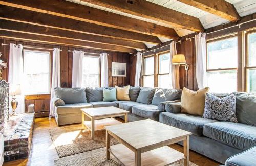 South Harwich Casa | Heated Pool AC 1 2 Mile to Beach