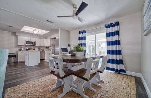 Cypress Gardens Casa | Heated Pool, Arcade with PS5, 5min from Legoland-Stylish LakeHome