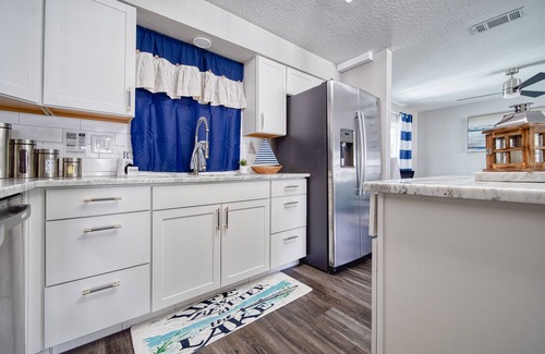 Cypress Gardens Casa | Heated Pool, Arcade with PS5, 5min from Legoland-Stylish LakeHome