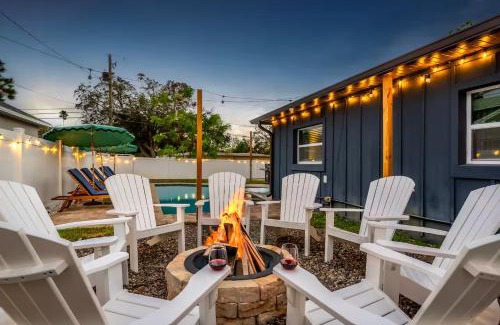 Clearwater Casa | Heated Pool BBQ Fire Pit Mini Golf Outdoor Bowling