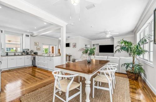 Northwood Shores Casa | Heated Pool, Beach, Miramar Villa by RoveTravel