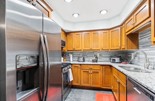 Jeffersonville Casa | ✪Heated Pool, Firepit, Bikes, Grill, Pets✪