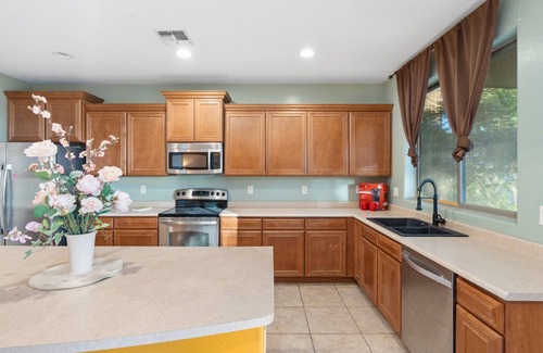 Laveen Village Casa | Heated Pool | Game Room| Massive 5 BR Retreat