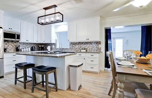 Bradenton Casa | Heated Pool - Grill Family Fun - Near Anna Maria