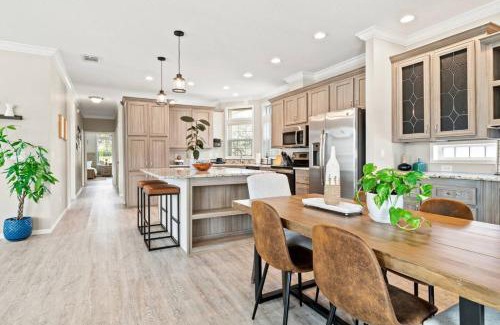 Poiciana Park II Casa | Heated Pool Hideaway, Beach & Dt Minutes Away