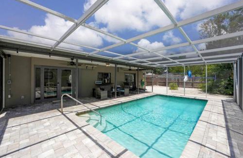 Southgate Casa | Heated Pool Home - Close to Beaches, Restaurants & More!