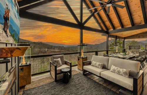 Wears Valley Casa | Heated Pool - Incredible Sunsets - Designed 4 FUN