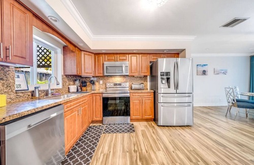 Cypress Lakes Casa | HEATED POOL + KAYAKS! TIKI HUT & 1 MILE TO BEACH!