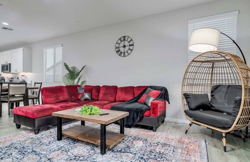 Maricopa County Casa | Heated Pool! King Bed, Pool Table, Ping Pong
