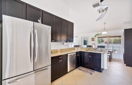 North Port Casa | Heated Pool! Lanai, 4 BR