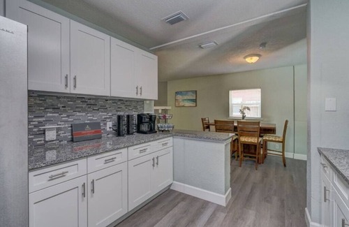 Pinellas Park Casa | Heated Pool-Beaches-St Pete-Pet Friendly