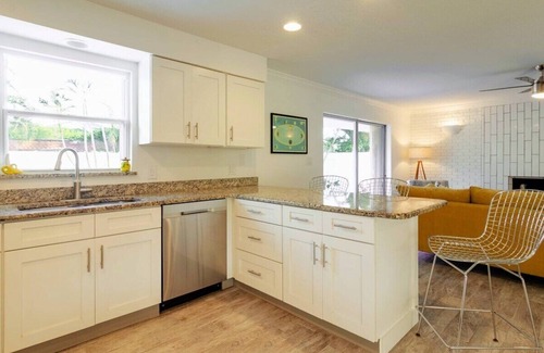 Golden Beach Estates Casa | Heated Pool! Luxe 3br Bikes, Beach, 27-Acre Park