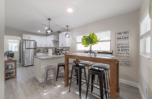 Temple Crest Casa | HEATED POOL-Modern Cozy 3 bedroom Cottage