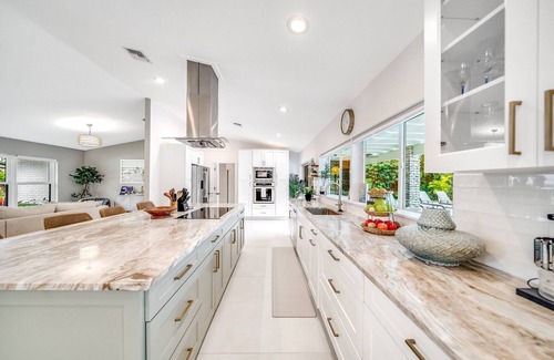 Delray Beach Casa | Heated Pool! Private Home+Bikes & Fire Pit!