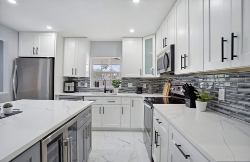 Lake Clarke Shores Casa | Heated Pool/Spa Getaway -10 Minutes from Downtown WPB & Palm Beach Island!