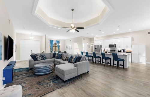 Burnt Store Casa | Heated Pool w/ King Bed + Gulf Access + Game Room