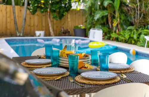 North Central Hollywood Casa | Heated Pool with Beach Gear, The Other Hollywood