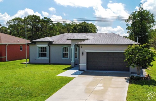 North Port Casa | Heated SALT Pool - 3bd - Sunny