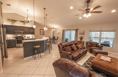 Port Saint Lucie Casa | Heated Salt Water Pool Home- Sleeps 12- Putting Green