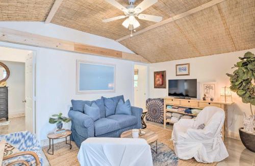 Delray Beach Casa | Heated Saltwater Pool and Bar Del Ray Cottage!