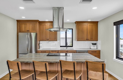 Sands Casa | 🐠 HEATED SWIM SPA / OPEN WATER VIEWS / BOAT DOCK / LUXURIOUS / BUILT IN 2023🐬