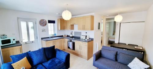 Looe Casa | Heated Swimming Pool Looe Polperro Cornwall Holiday Home