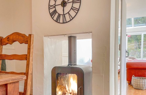 East Portlemouth Cabaña | HEATH HILLS, pet friendly, character holiday cottage in Okehampton