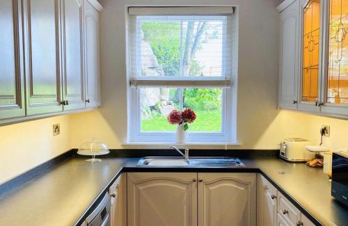 Leek Casa | Heath View