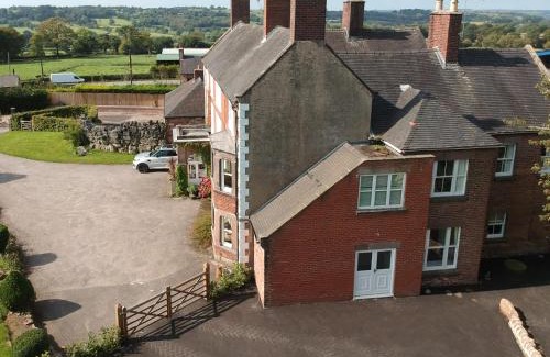 Leek Casa | Heath View