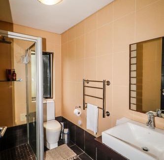 George Casa | Heathercreek Holiday Accommodation