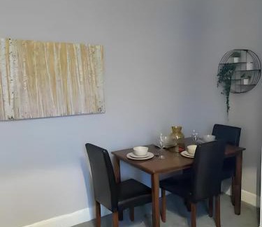 Heaton Apartamento | Heaton-Beautiful 3 Double Bedrooms Sleeps 6 Free Parking and Wifi
