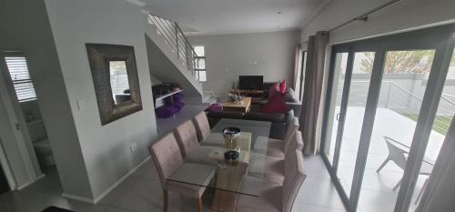Lone Hill Casa | Heaven and Tranquility at River Glades in Lonehill