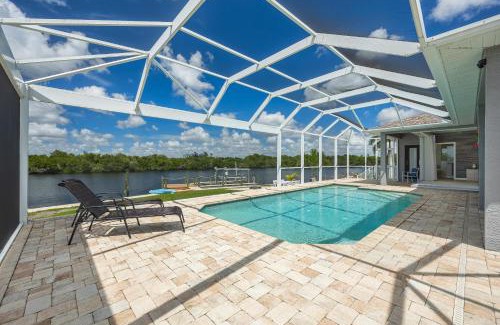 Alabama Grove Terrace Casa | Heaven Found! Stunning River Views & Pool - Villa Island Sunset - Roelens Vacations