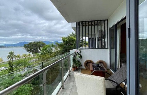 Likas Apartamento | Heaven in the City 2 beachfront condo