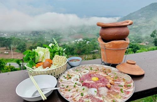 Khao Kho Otro | Heaven Khaokho (เฮฟเว่น)