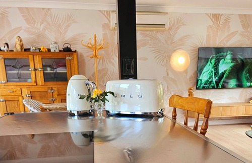 Pambula Beach Casa | *** Heaven No 2, 100% Pet Friendly Beach House ***