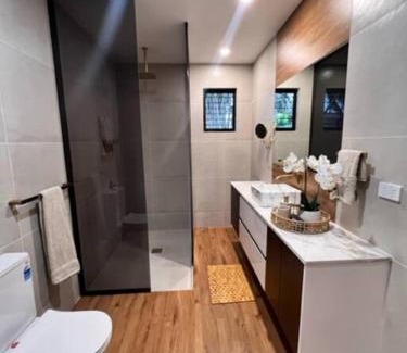 Nadi Villa | Heaven Retreat with Minigolf, pool, fire pit, BBQ