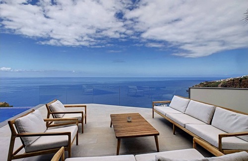Tabua Casa | Heaven's Nest by LovelyStay