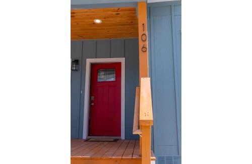 Historic Garderns Casa | Heaven-sent Convenient 4BR 3BA Near Downtown