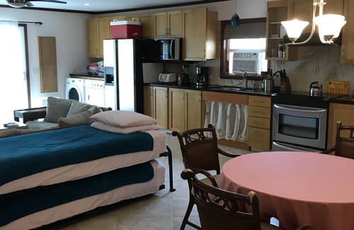 Hauula Apartamento | ¡Hawai celestial a tus pies! Dedos de arena, natación perfecta, hermosa casa espera