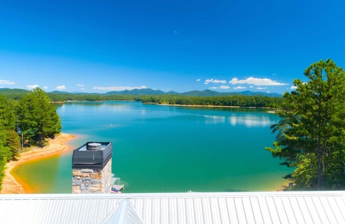 Blairsville Cabina | Heavenly Heaven-AMAZING home w/private dock 4 boating